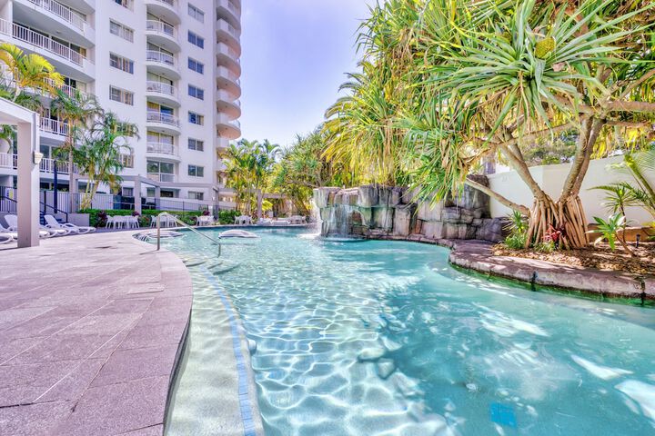 Pool 106 of 127