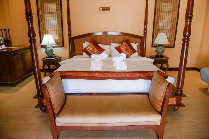 Room 22 of 96