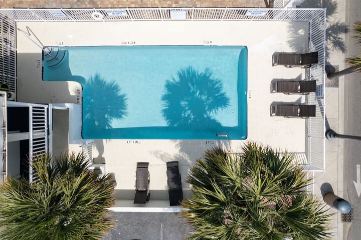 Pool 24 of 24