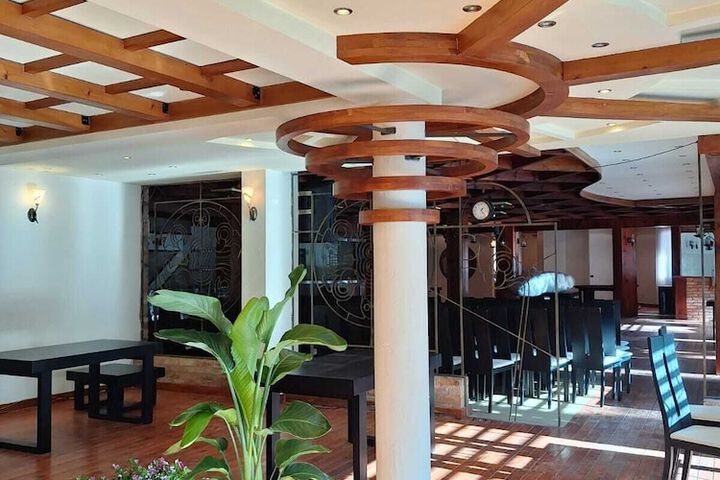 Danis Hotel