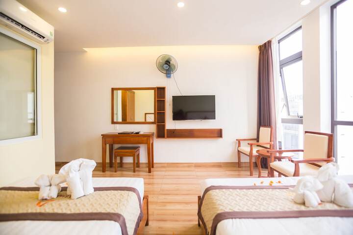 Room 14 of 34