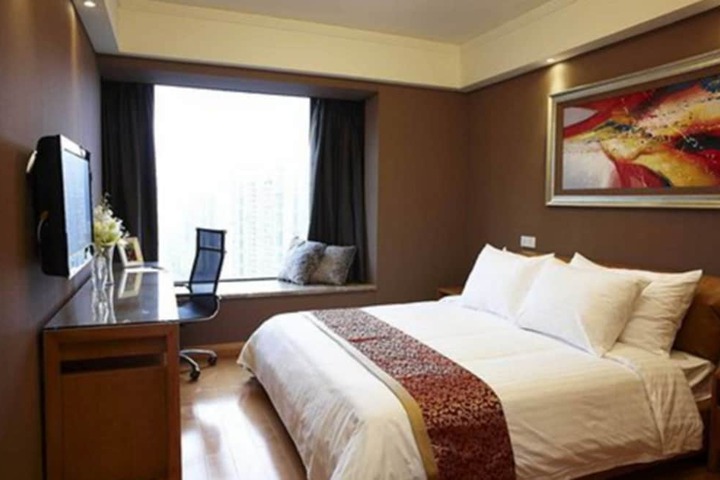 Room 12 of 51