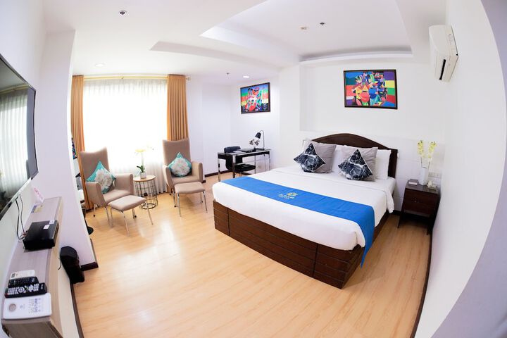 Room 6 of 46