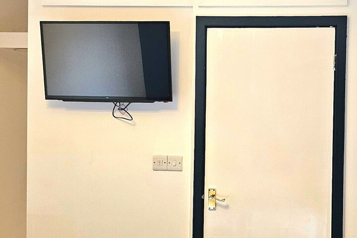 Room 47 of 80