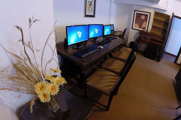 Business Center 152 of 166