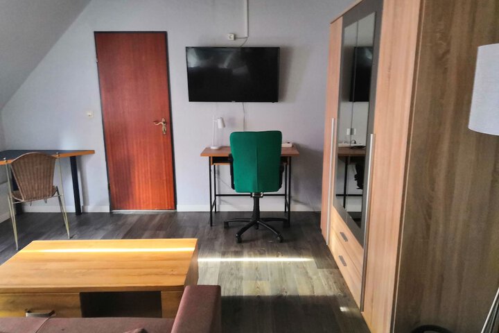 Room 10 of 41