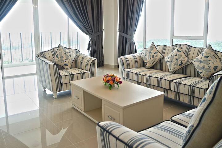 Exterior of Sri Beverly Hills Near KLIA & KLIA2 & F1