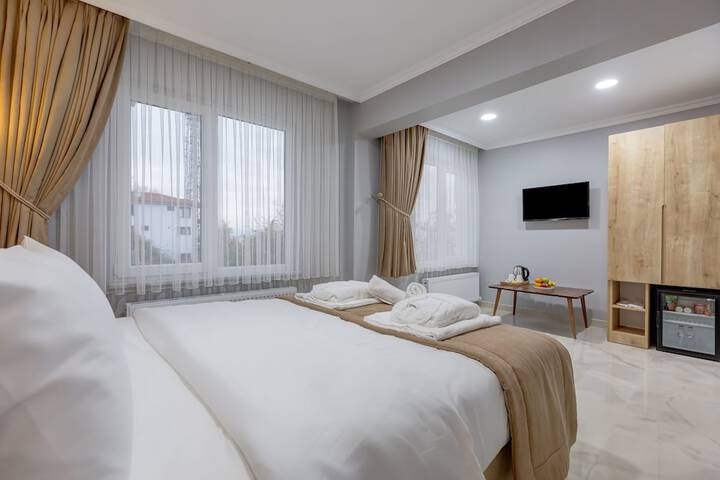 Room 7 of 42