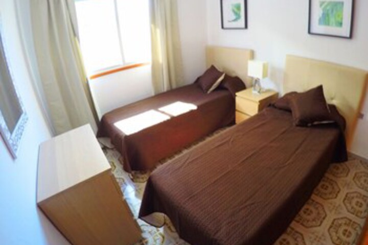 Room 12 of 24