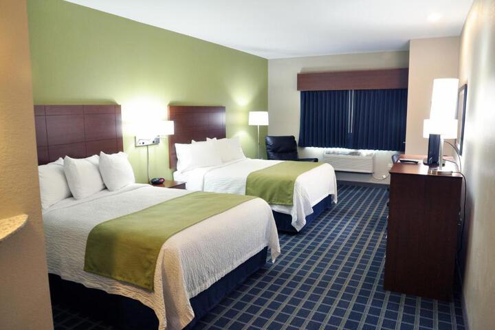 Double King Bed 1 Bedroom (2 of 3)