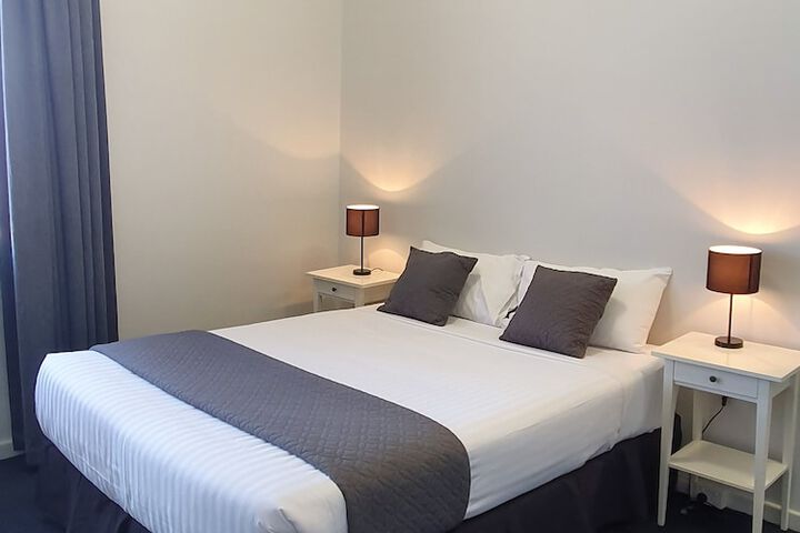 Room 14 of 25
