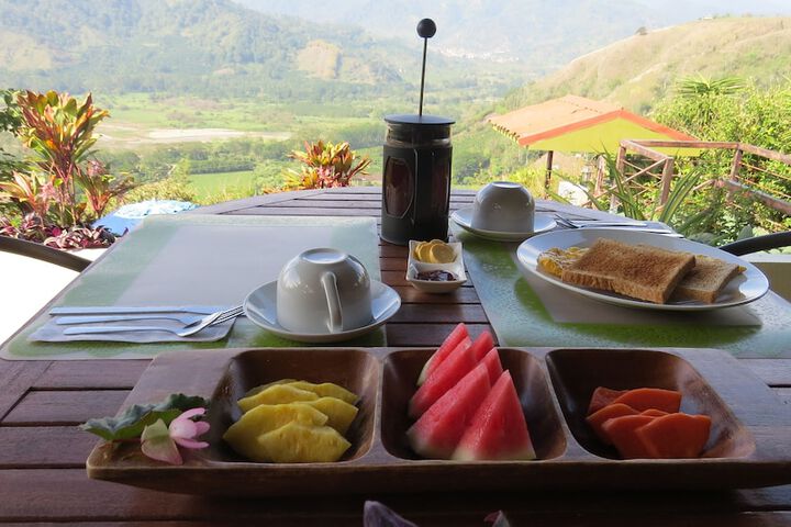 Breakfast/Coffee Service 86 of 107