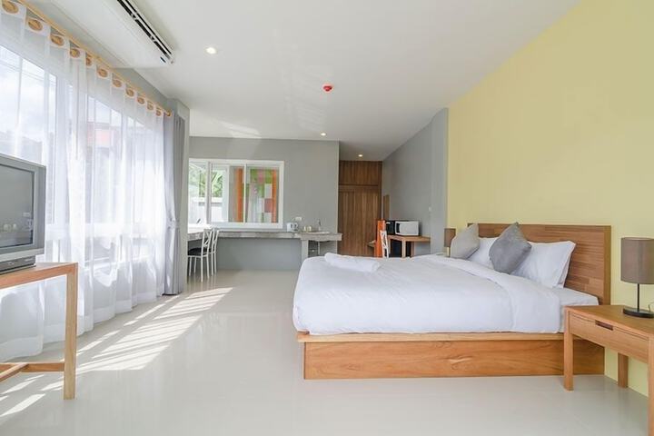Room 17 of 36