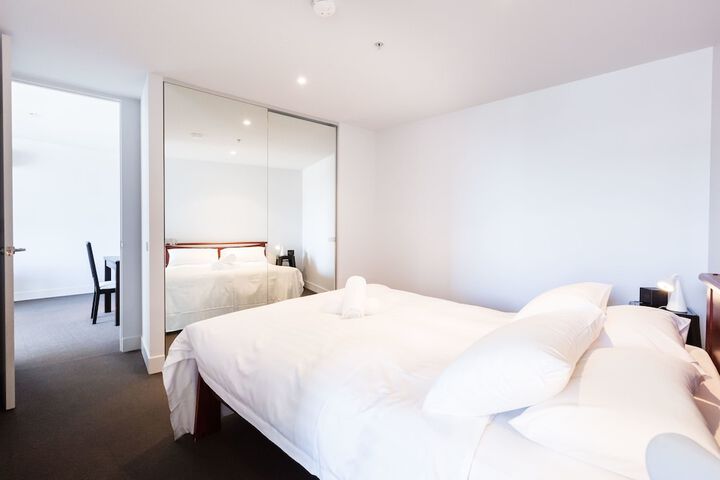 Room 2 of 20