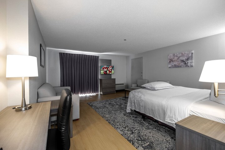 Superior King Bed (15 of 29)