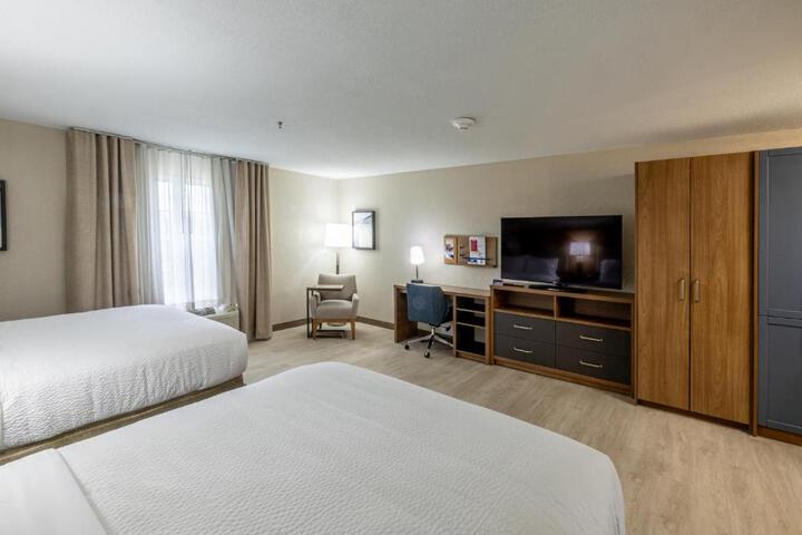 1 King Bed Studio Suite (3 of 8)