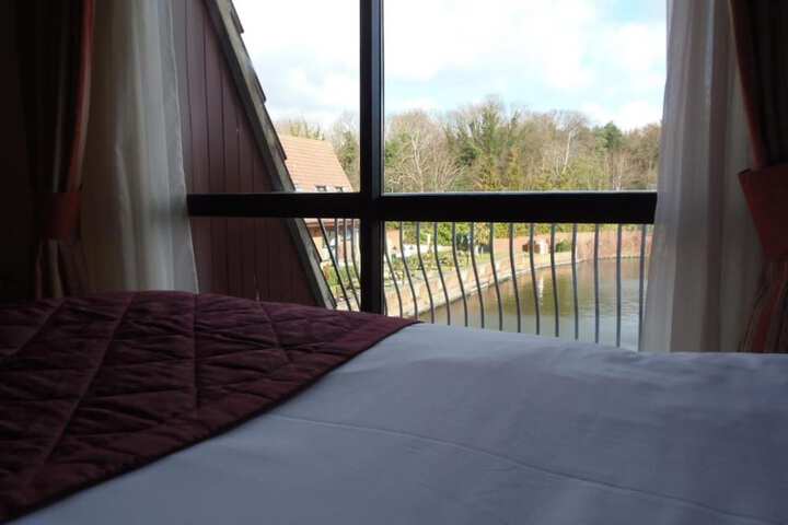Room 4 of 45