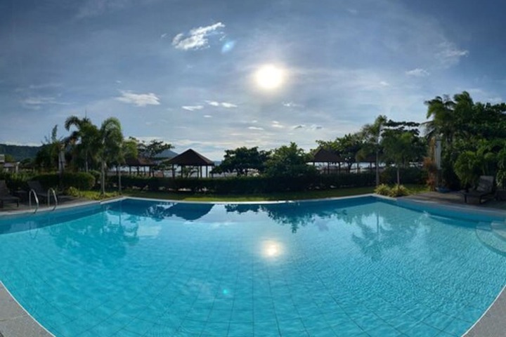 Pool 22 of 38