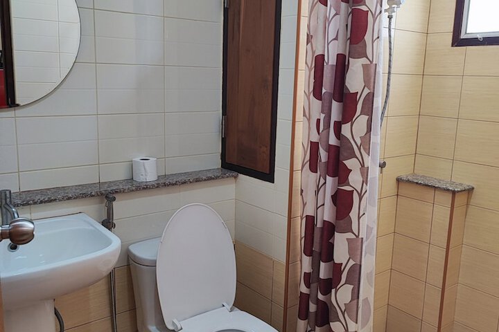 Room 12 of 14