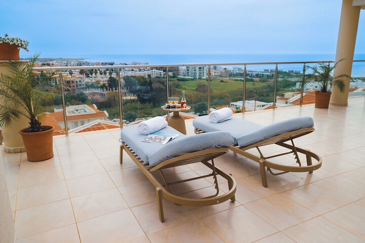 Terrace/Patio 54 of 102