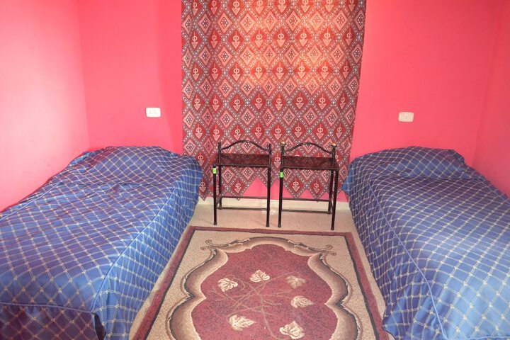 Room 5 of 11