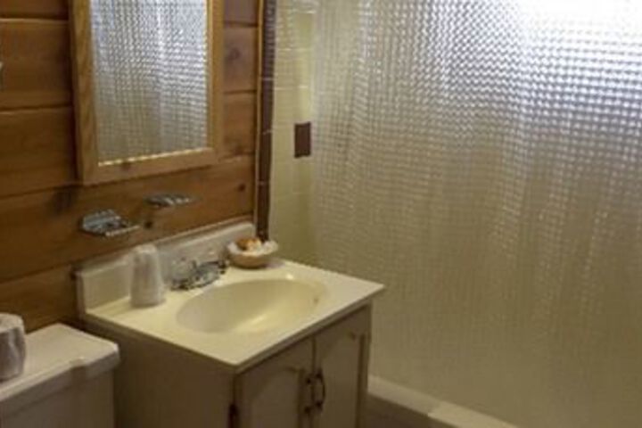 Room 16 of 182