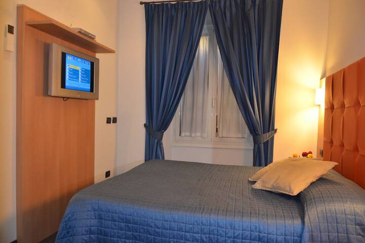 Room 4 of 56