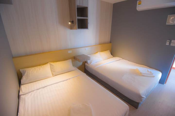 Room 21 of 68