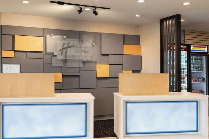 Check-in/check-out kiosk