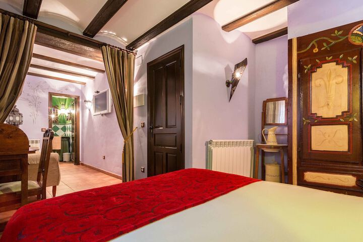Room 2 of 21