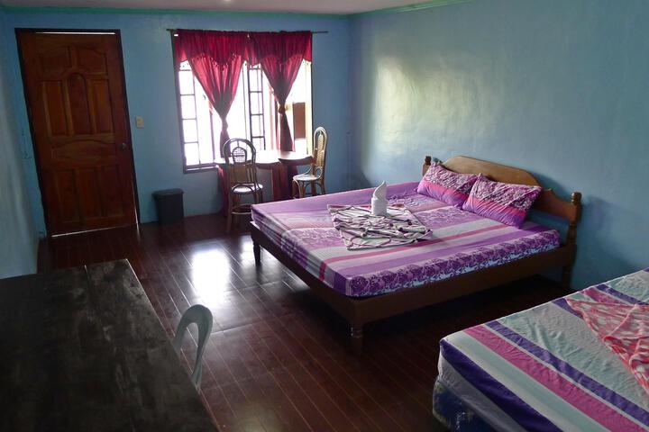 Room 2 of 5