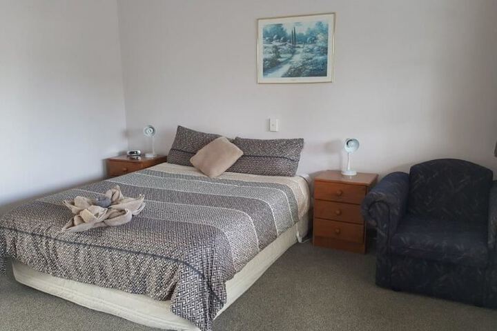Room 7 of 42