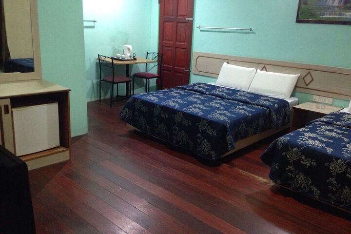 Room 8 of 64