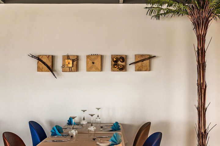 Dining 52 of 74