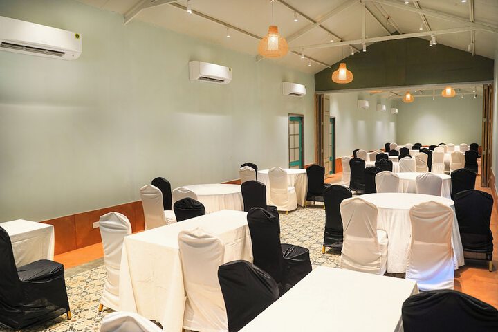 Business Center 80 of 116
