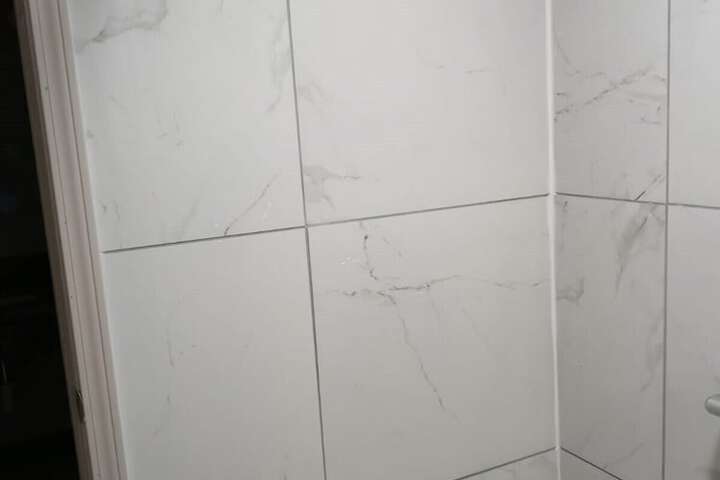 Room 8 of 13