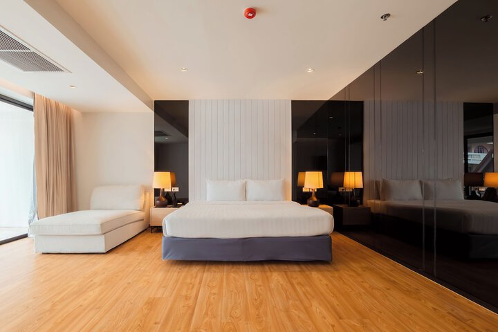 Room 9 of 73