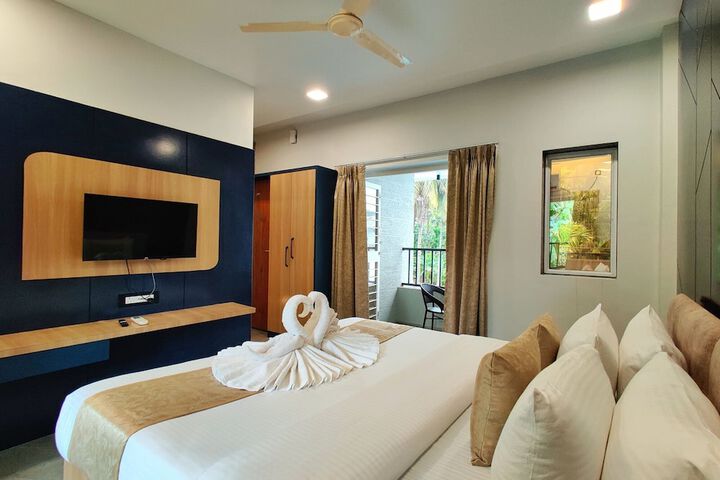 Room 9 of 27