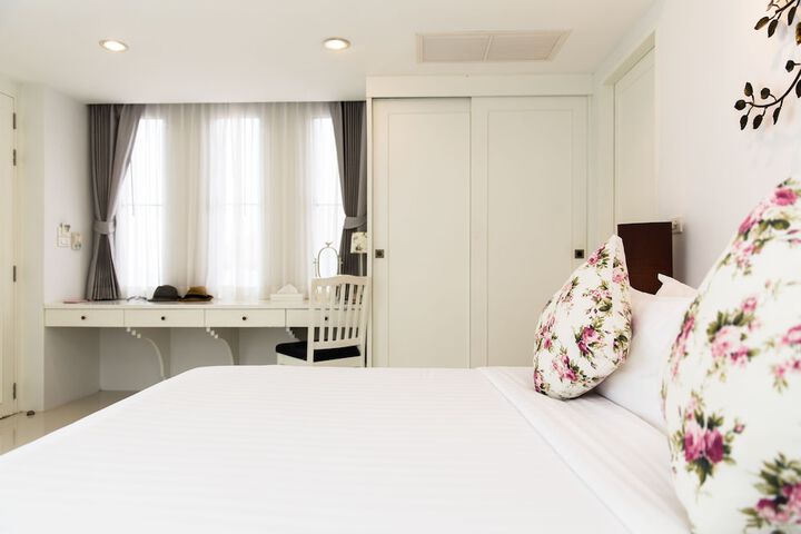 Room 3 of 51