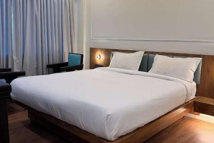 Room 5 of 36