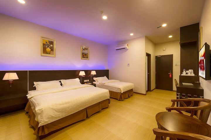 Room 12 of 23