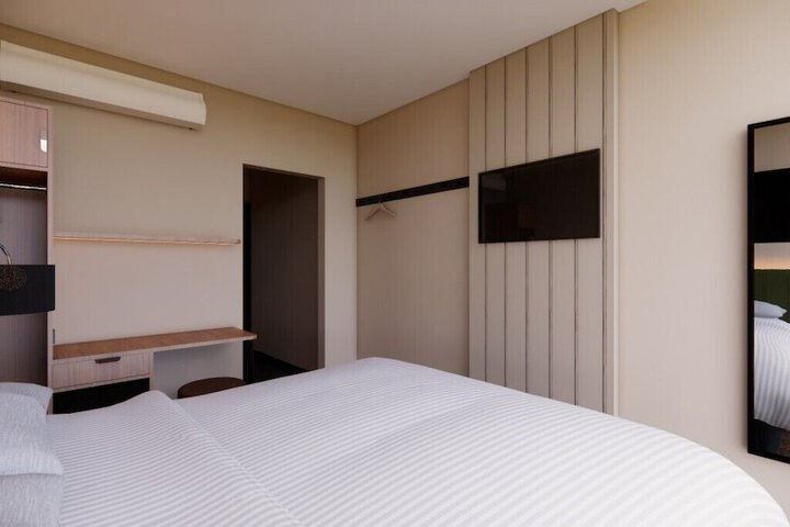 Room 9 of 14