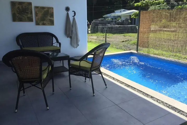 Pool 10 of 12