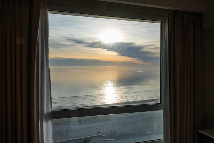 Room 28 of 104