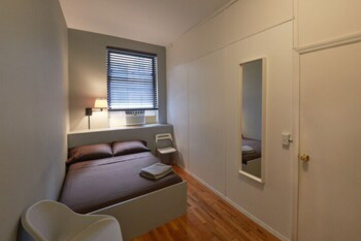 Room 73 of 79