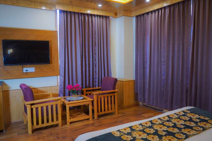 Room 8 of 29