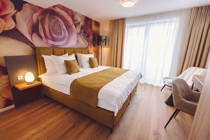 Room 27 of 75