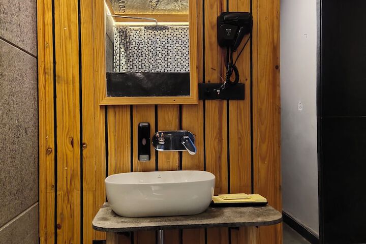 Room 29 of 56
