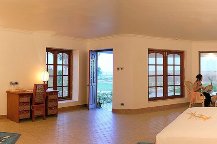 Room 40 of 143