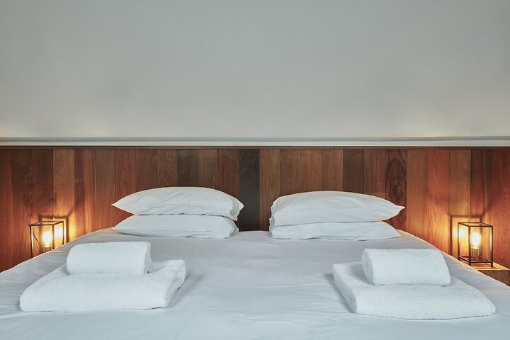 Room 14 of 74